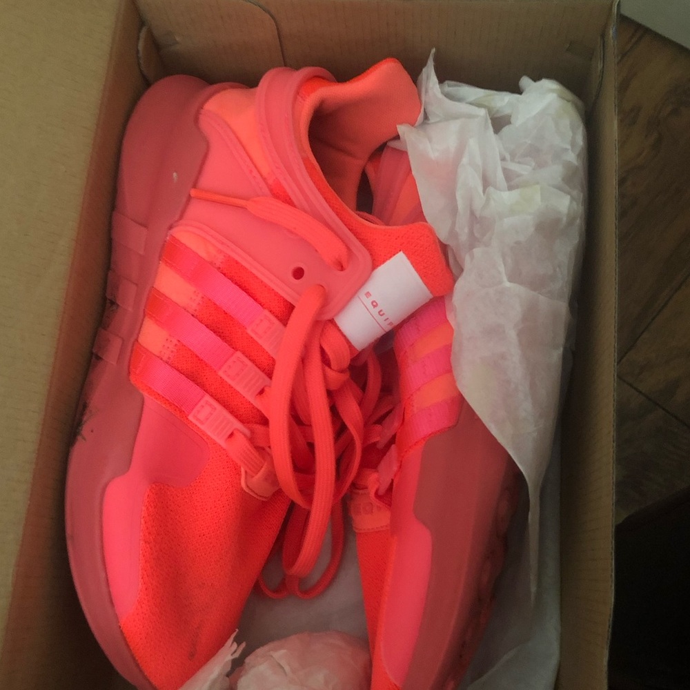 Coral adidas